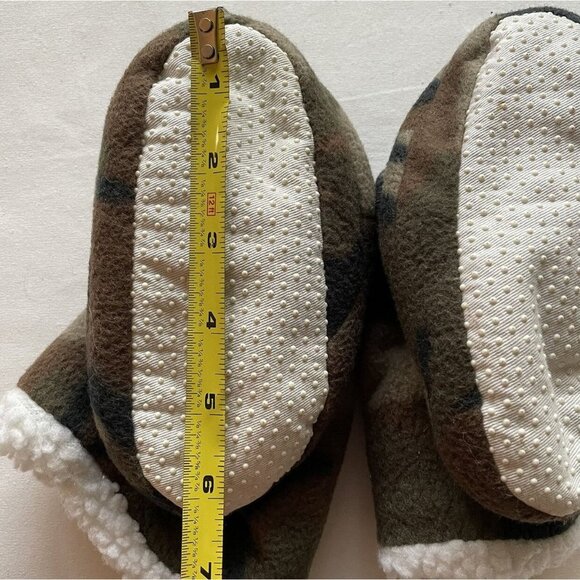 Handmade Camo Fleece Slipper Booties Size 9 - Picture 6 of 8